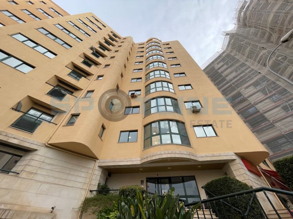 Erhvervsejendom i Alges, Lisbon - foto 1