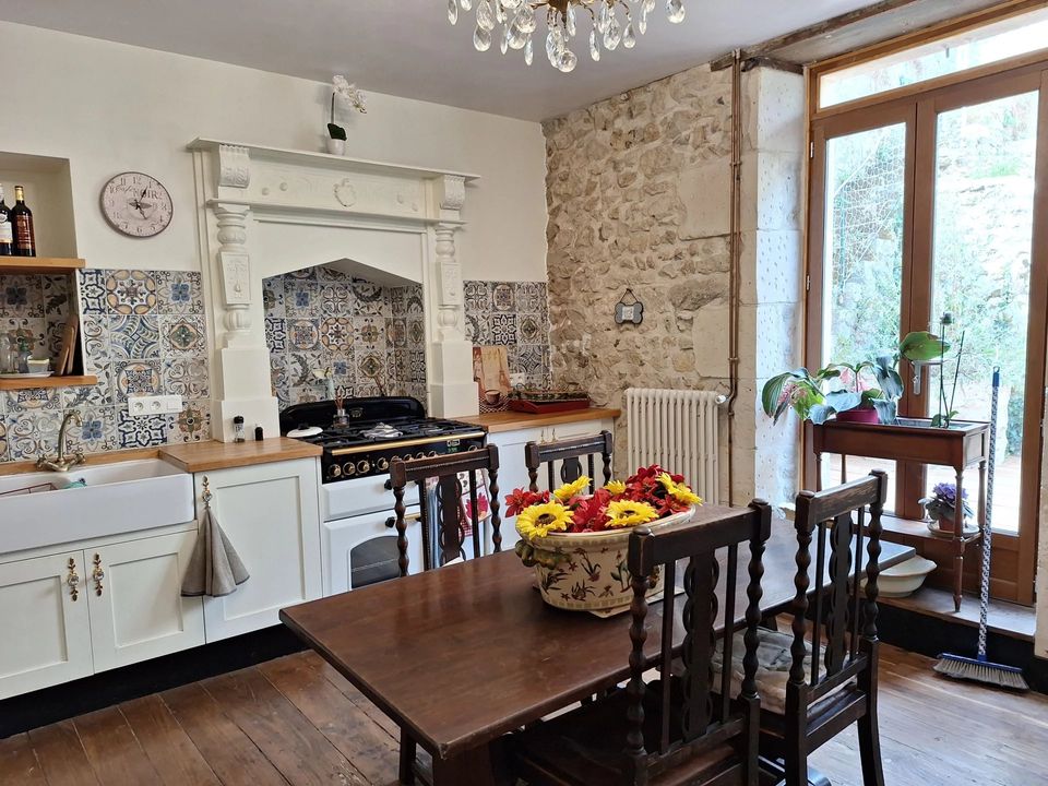 Casa de poble a Civray, Vienne - foto 4