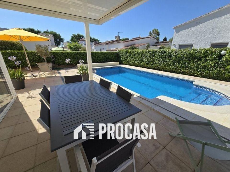 Villa i Empuriabrava, Gerona - foto 2