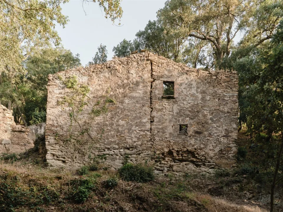 Ruinere i Sant Sadurni De L'heura, Gerona - foto 3