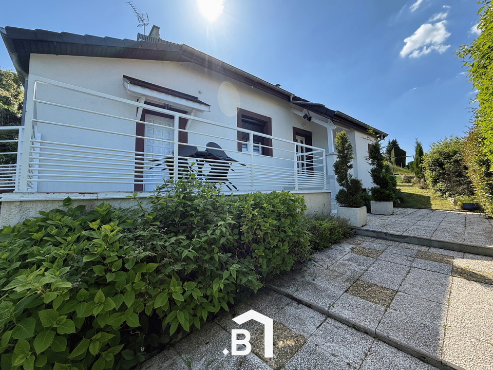 Villa i Bourgoin-Jallieu, Isere - foto 1