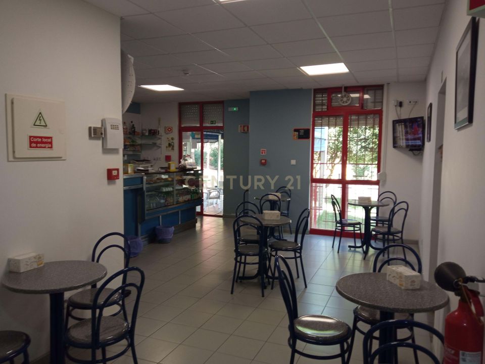 Erhvervsejendom i Carnaxide, Lisbon - foto 3