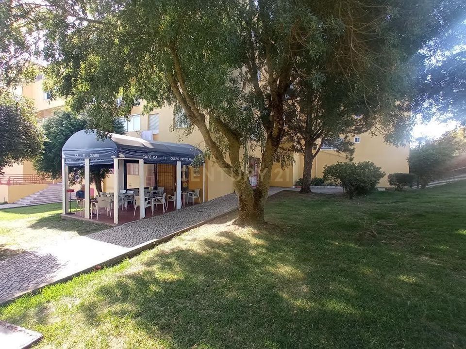 Erhvervsejendom i Carnaxide, Lisbon - foto 4