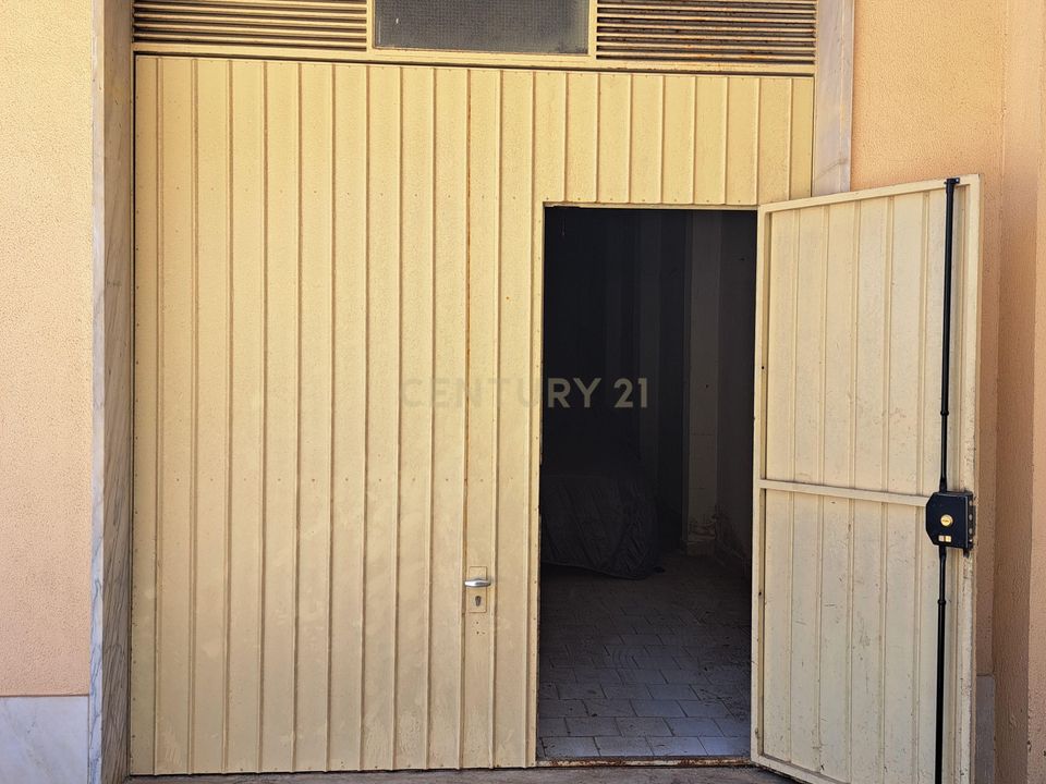 Garage i Cacem, Lisbon - foto 1