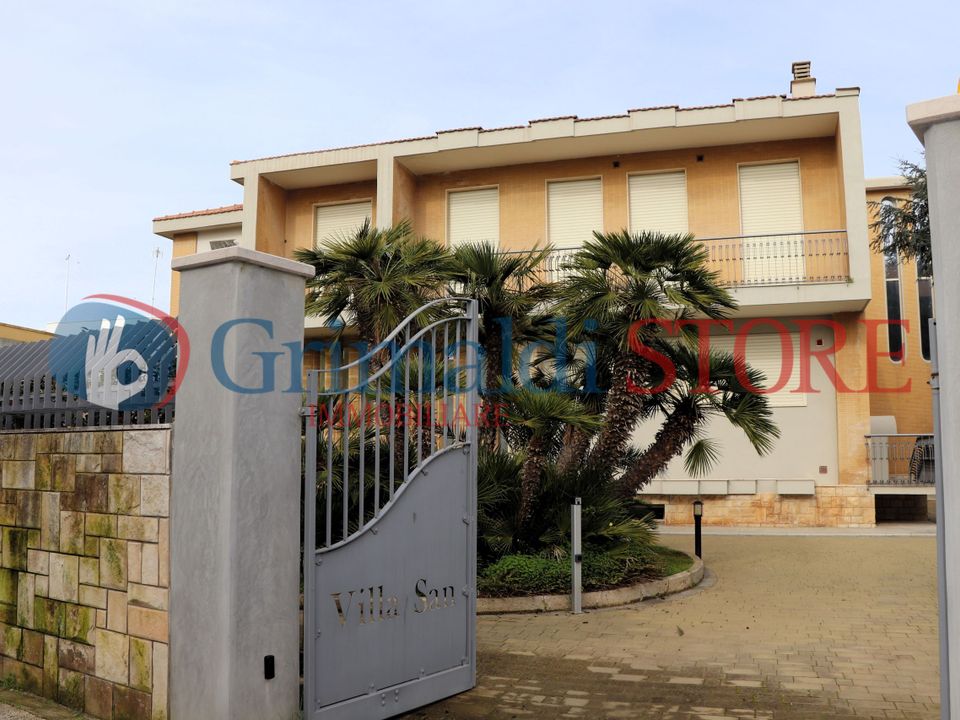 Villa i Squinzano, Lecce - foto 1