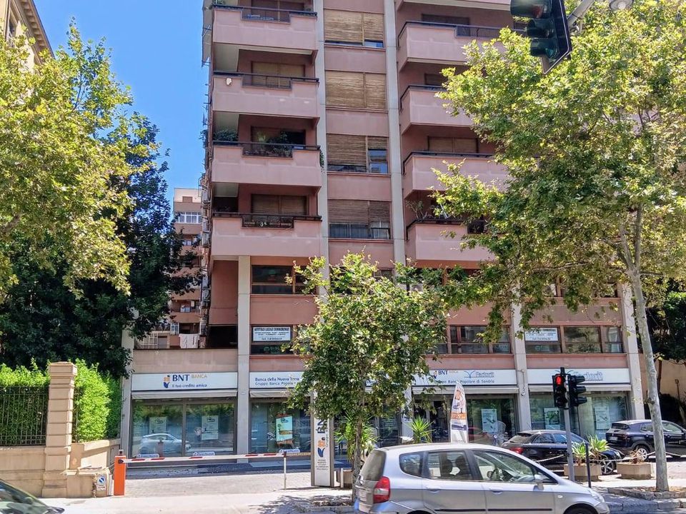 Erhvervsejendom i Palermo, Palermo - foto 2