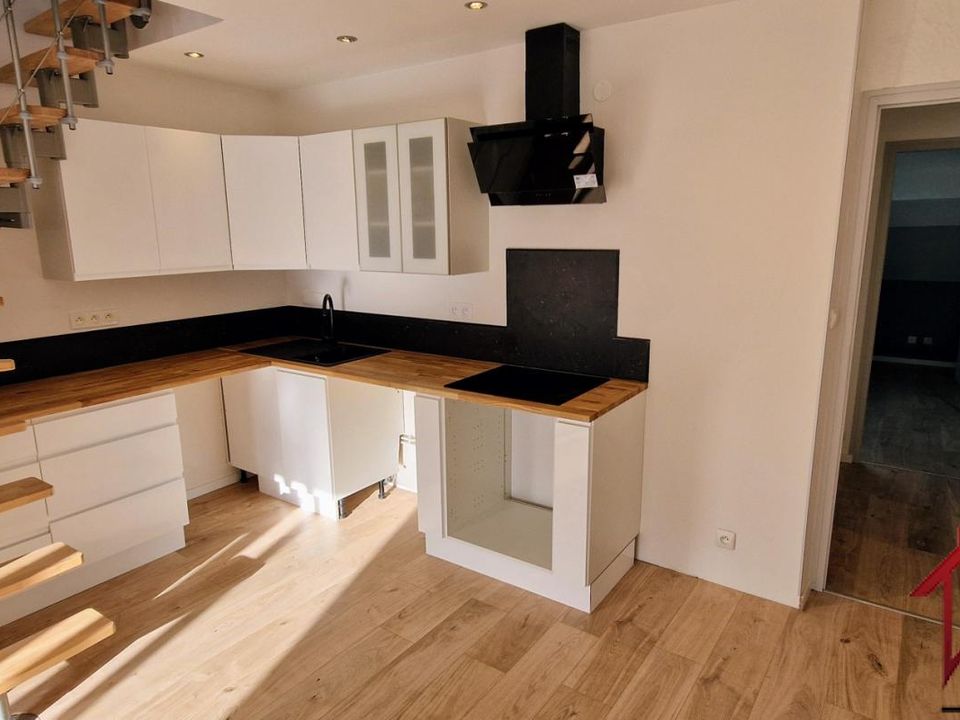 Duplex i Avanne-Aveney, Doubs - foto 1