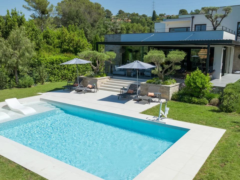 Villa i Mougins, Alpes-Maritimes - foto 1