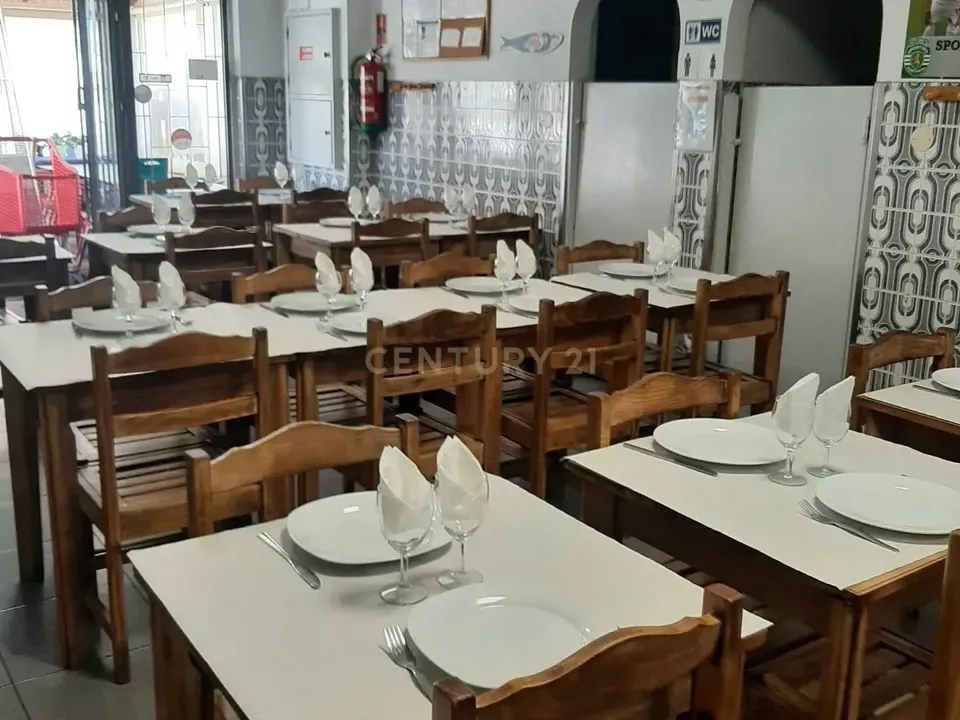 Erhvervsejendom i Oeiras, Lisbon - foto 1