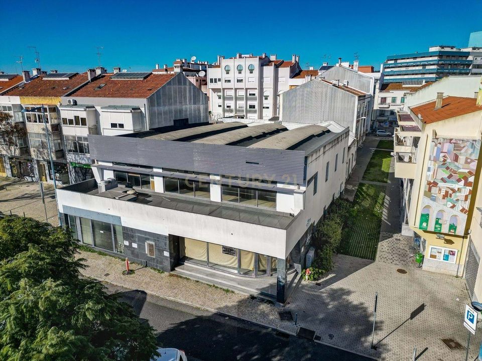 Erhvervsejendom i Amadora, Lisbon - foto 3