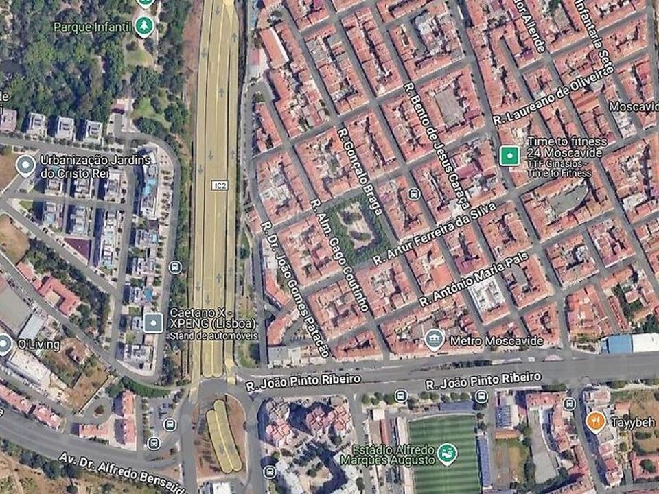 Erhvervsejendom i Loures, Lisbon - foto 4