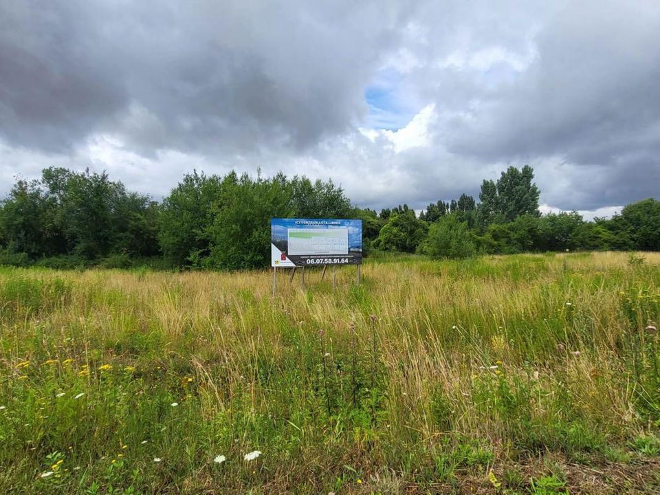 Helårsgrund i Avesnes-les-Aubert, Nord - foto 1