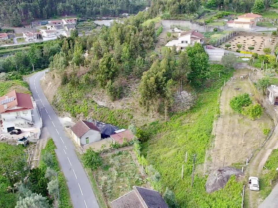 Helårsgrund i Povoa de Lanhoso, Braga - foto 1