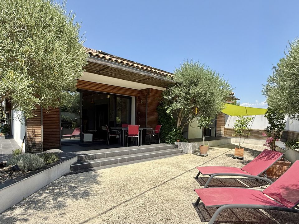 Villa i L'Isle-sur-la-Sorgue, Vaucluse - foto 2