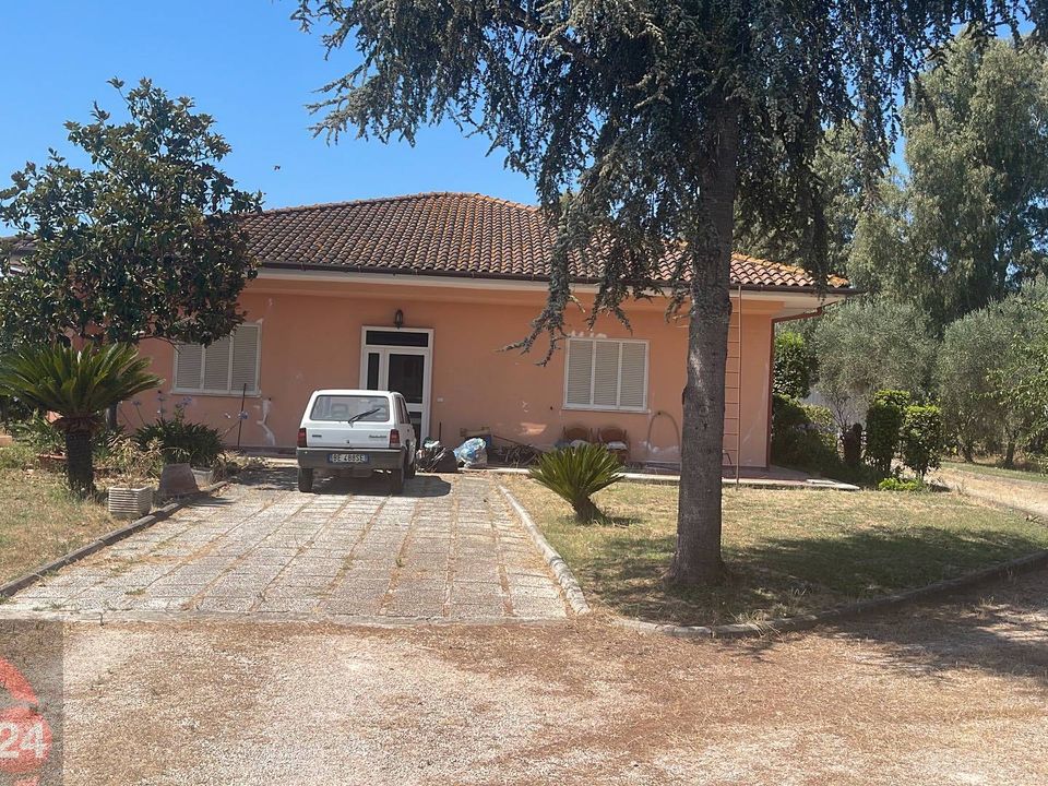 Villa i Latina, Latina - foto 1