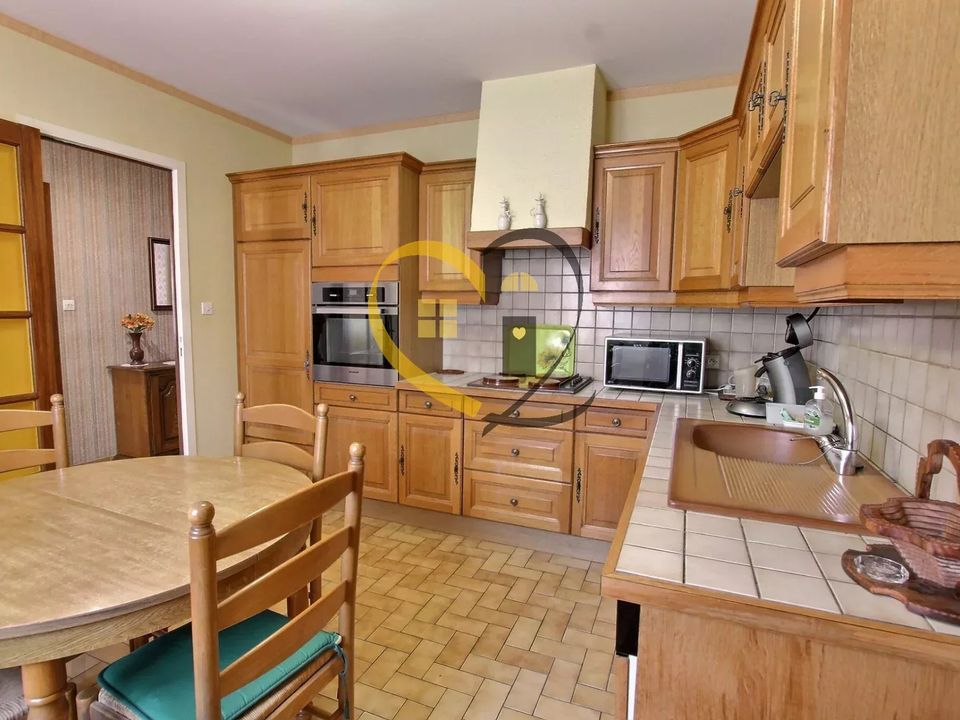 Villa in Mehun-sur-Yevre, Cher - foto 2