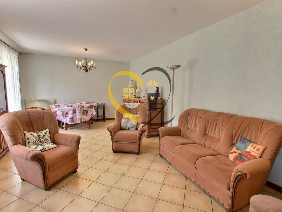 Villa in Mehun-sur-Yevre, Cher - foto 4