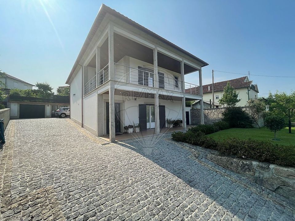 Villa i Arcos de Valdevez, Viana do Castelo - foto 1
