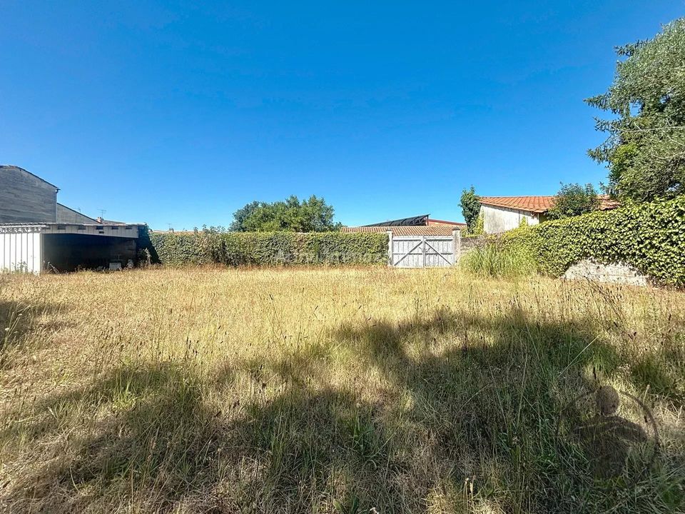 Helårsgrund i Coutras, Gironde - foto 2