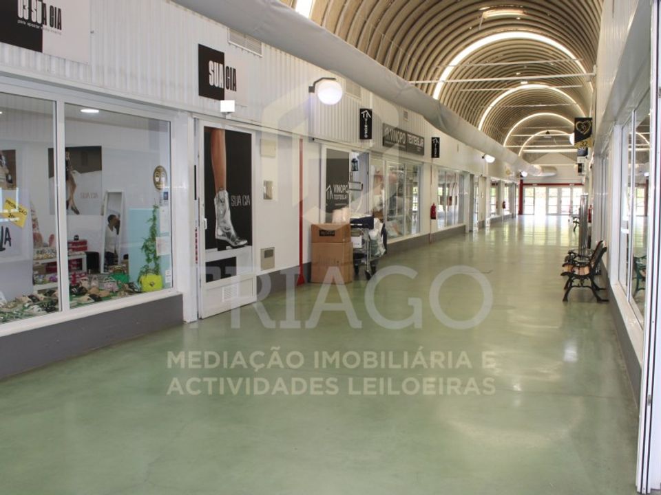 Erhvervsejendom i Samora Correia, Santarem - foto 2