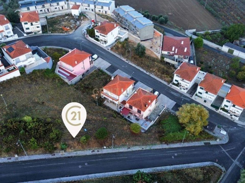 Helårsgrund i Batalha, Leiria - foto 1