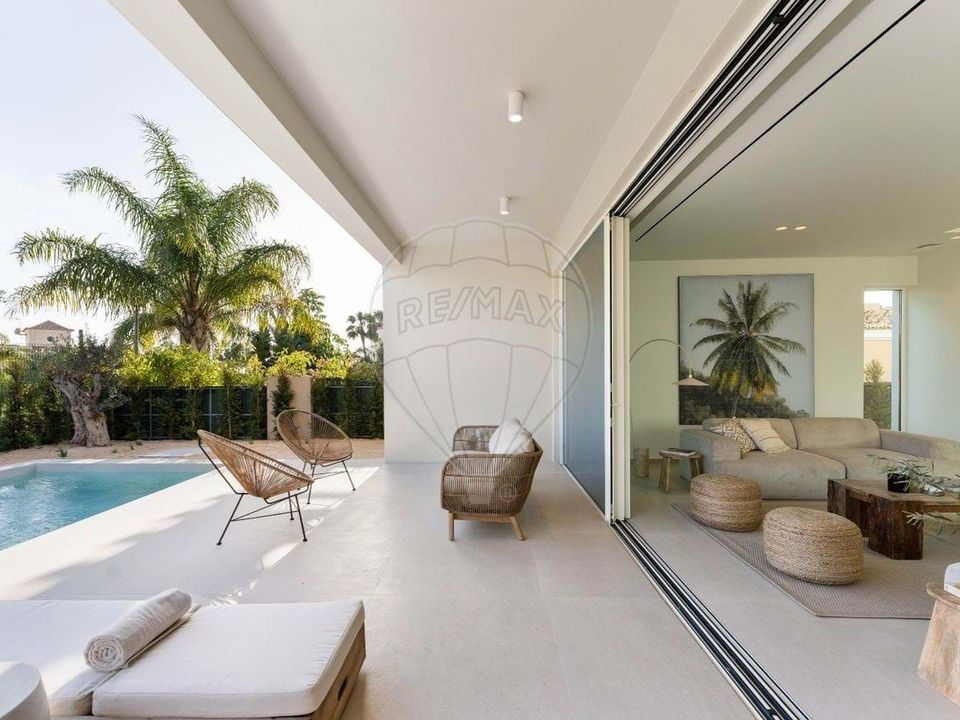 Villa i Santa Barbara de Nexe, Faro - foto 1