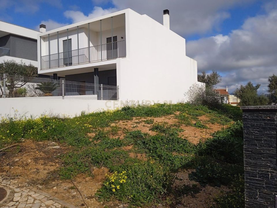 Helårsgrund i Alvor, Faro - foto 1