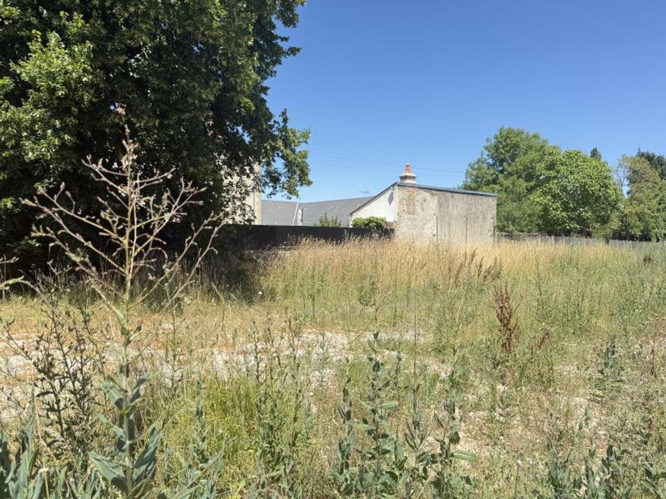 Tomt i Vitry-aux-Loges, Loiret - bilde 1