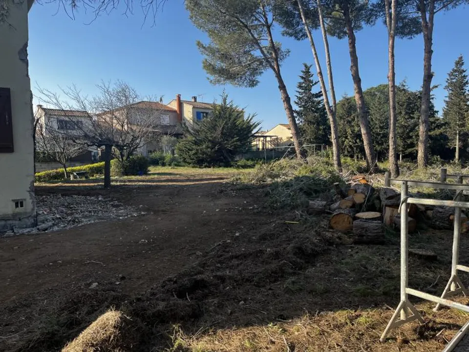 Helårsgrund i Serignan, Herault - foto 1
