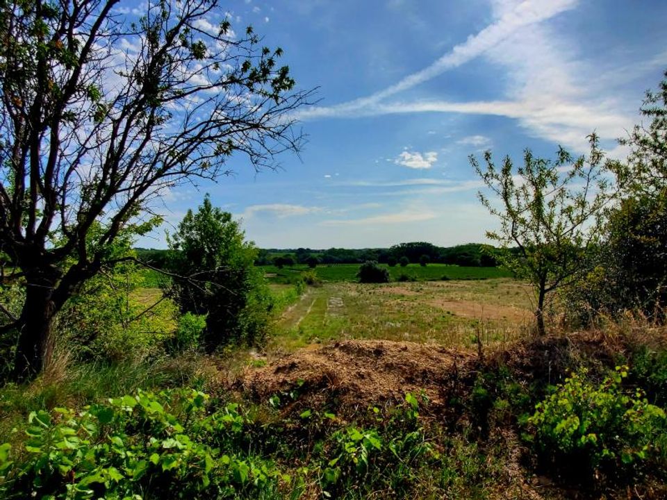 Helårsgrund i Servian, Herault - foto 1