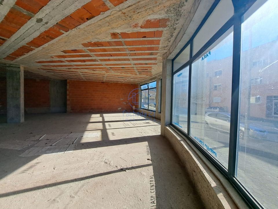 Erhvervsejendom i Madalena, Porto - foto 4