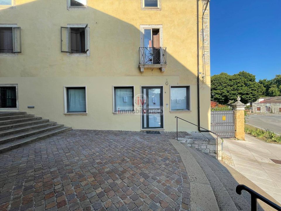 L'establiment comercial a Orgiano, Vicenza - foto 3