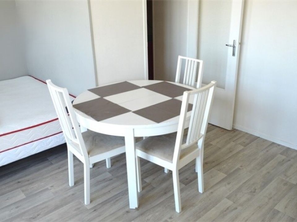 Studio i Saint-Julien-les-Villas, Aube - foto 4