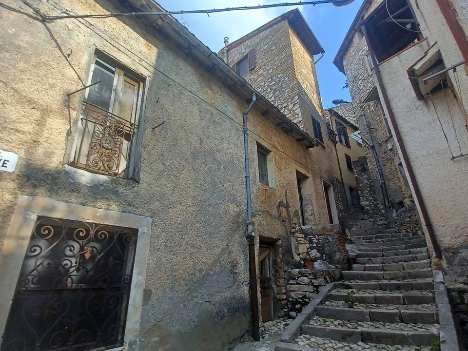Erhvervsejendom i Maenza, Latina - foto 3