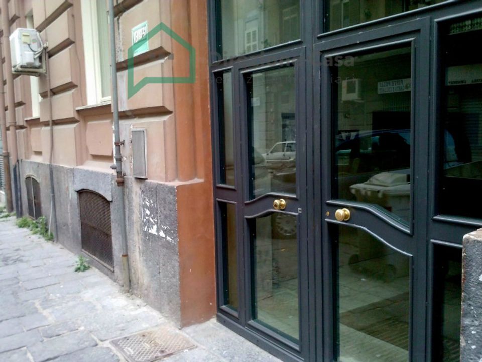 Erhvervsejendom i Naples, Naples - foto 1
