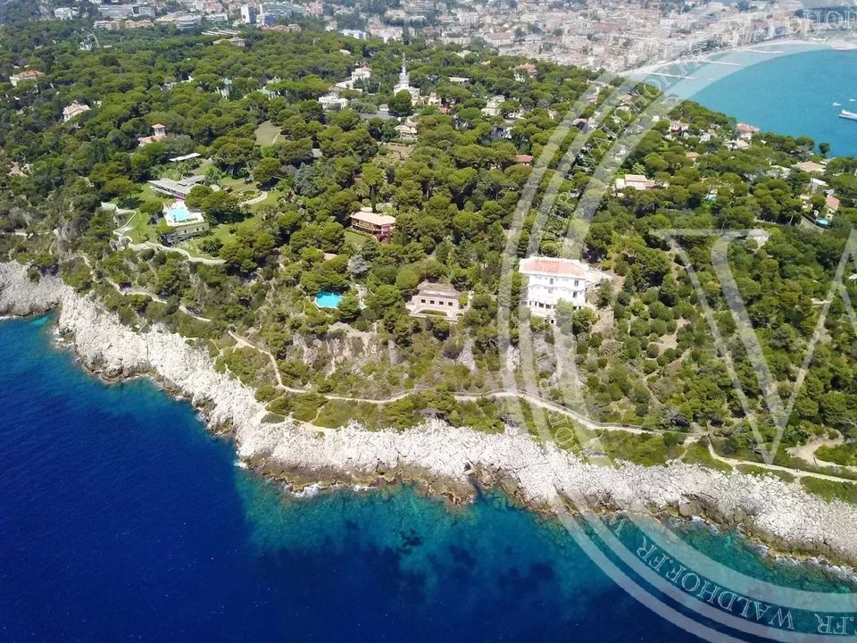 Villa i Roquebrune-Cap-Martin, Alpes-Maritimes - foto 1