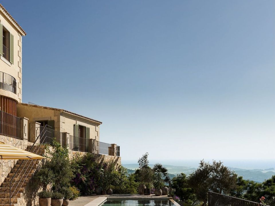 Helårsgrund i Puigpunyent, Mallorca - foto 1