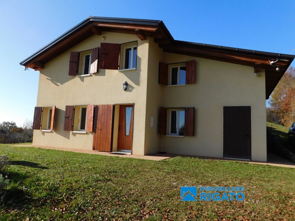 Villa i Borso del Grappa, Treviso - foto 1
