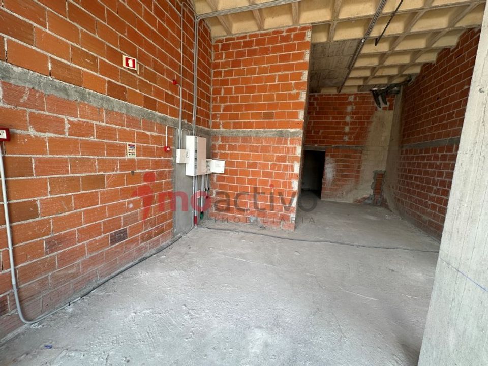 Erhvervsejendom i Sacavem, Lisbon - foto 3