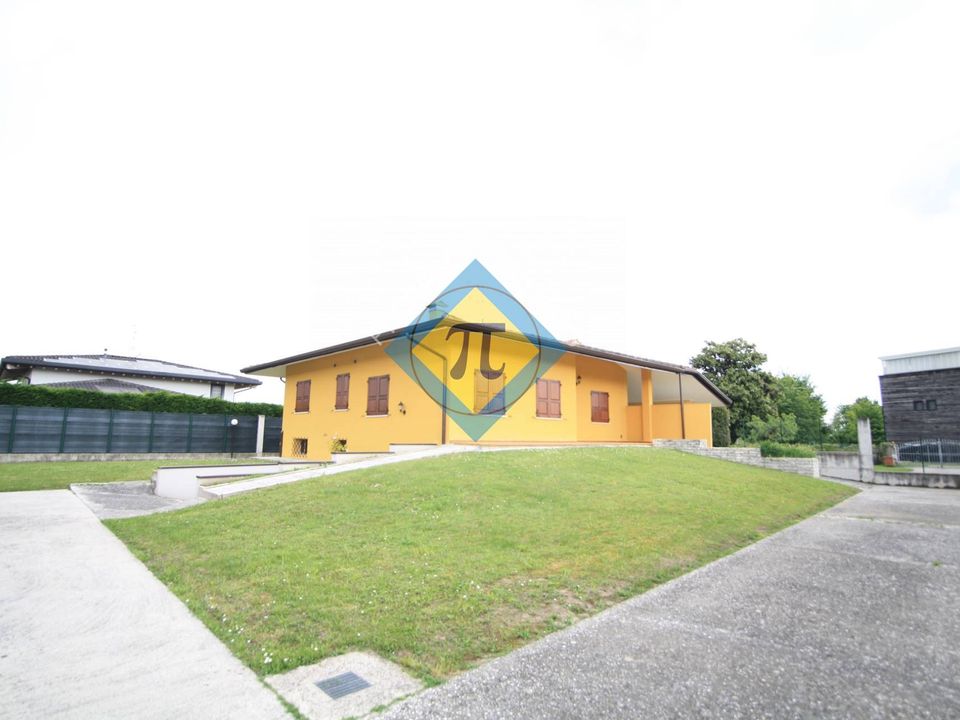 Villa a San Giorgio della Richinvelda, Pordenone - foto 1