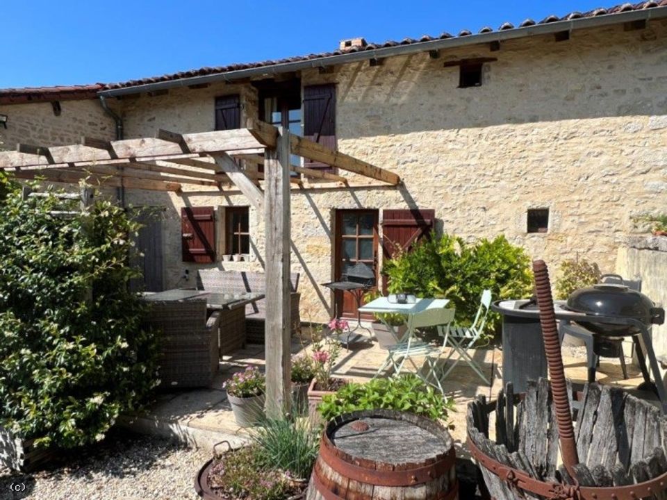 Villa i Nanteuil-en-Vallee, Charente - foto 3
