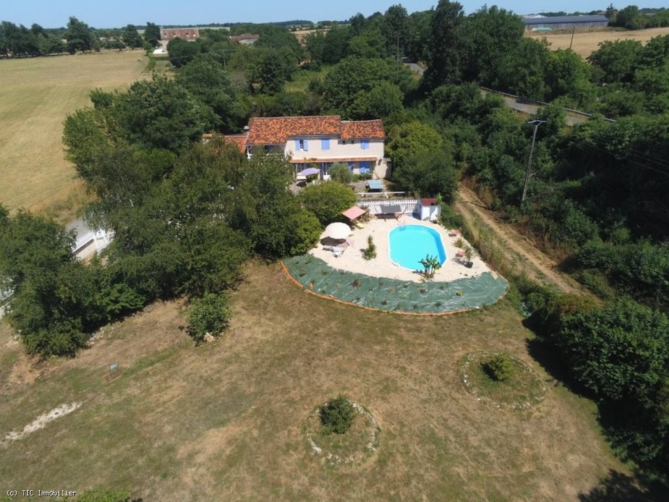 Villa i Verteuil-sur-Charente, Charente - bilde 1
