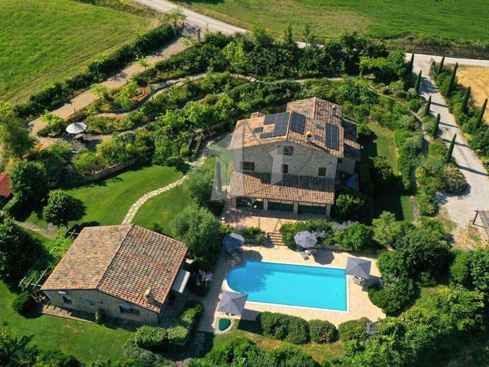 Villa in Sant'Angelo in Pontano, Macerata - photo 3