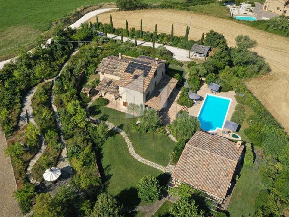 Villa in Sant'Angelo in Pontano, Macerata - photo 4