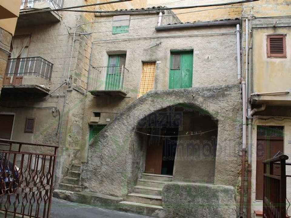 Casa de pueblo en Cianciana, Agrigento - foto 5