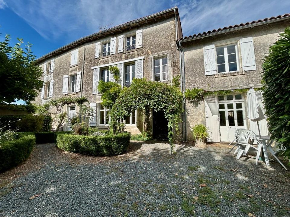Villa i La Mothe-Saint-Heray, Deux-Sevres - foto 1