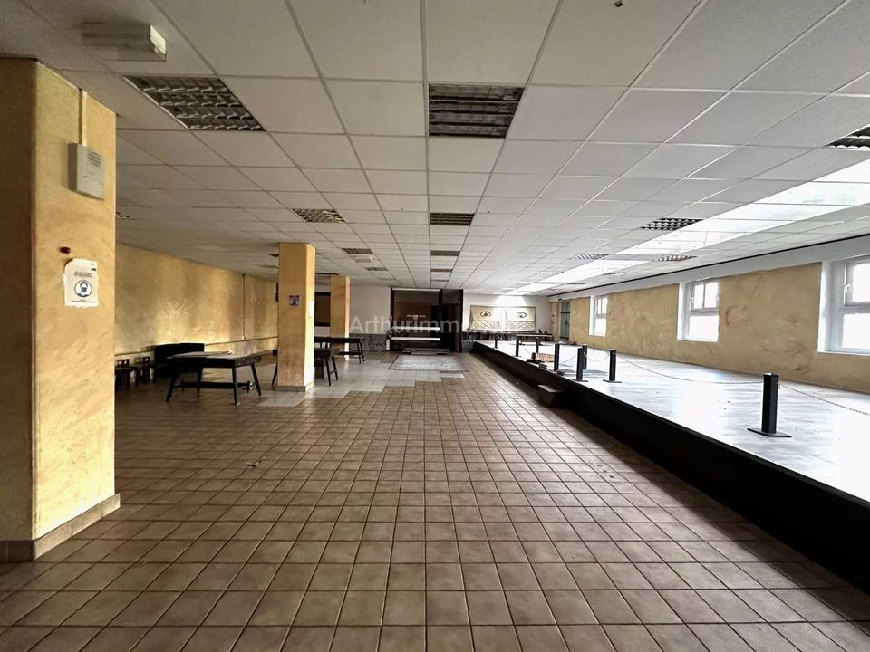 Erhvervsejendom i Roanne, Loire - foto 1