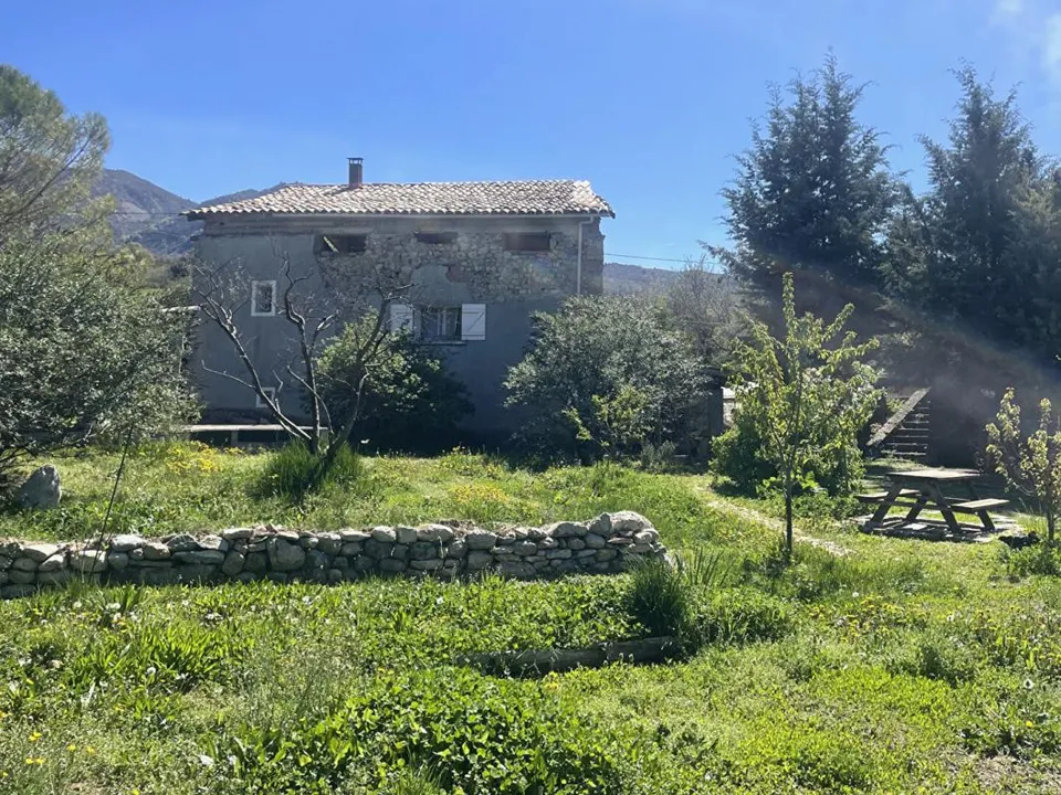 Villa i Thoard, Alpes-de-Haute-Provence - foto 1