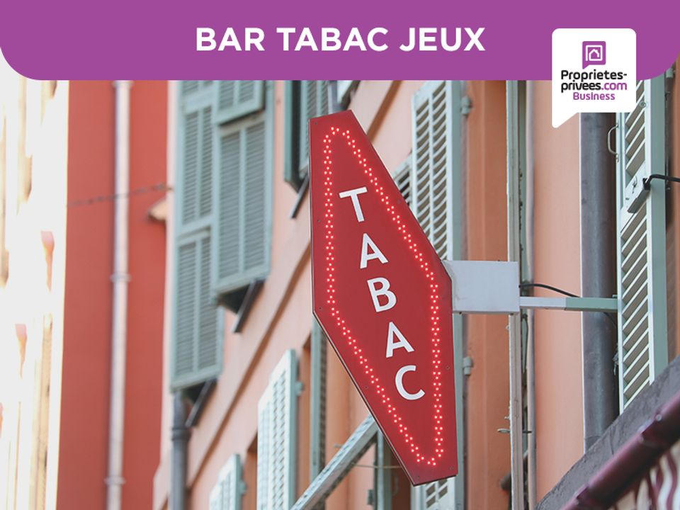 Erhvervsejendom i Auxerre, Yonne - foto 1