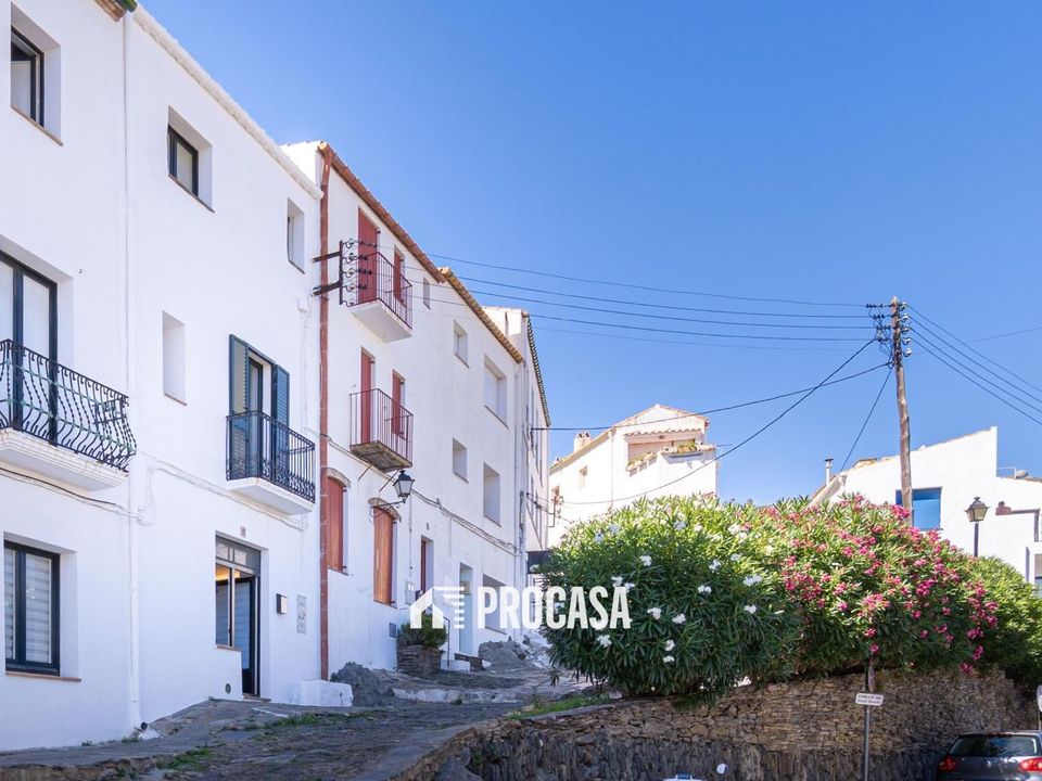 Villa a Cadaques, Gerona - foto 1
